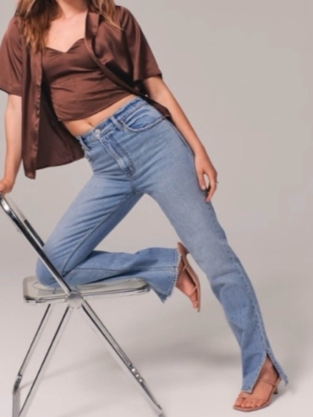 Abercrombie The 90’s Straight Ultra High Rise Split Hem Jeans